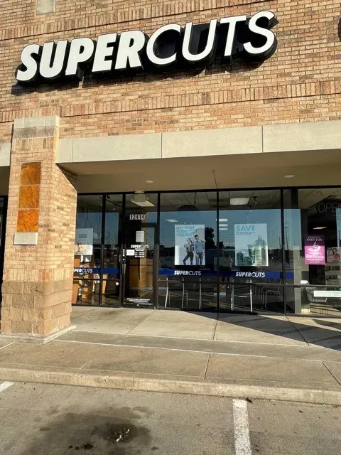 SUPERCUTS — Hair salon in Houston